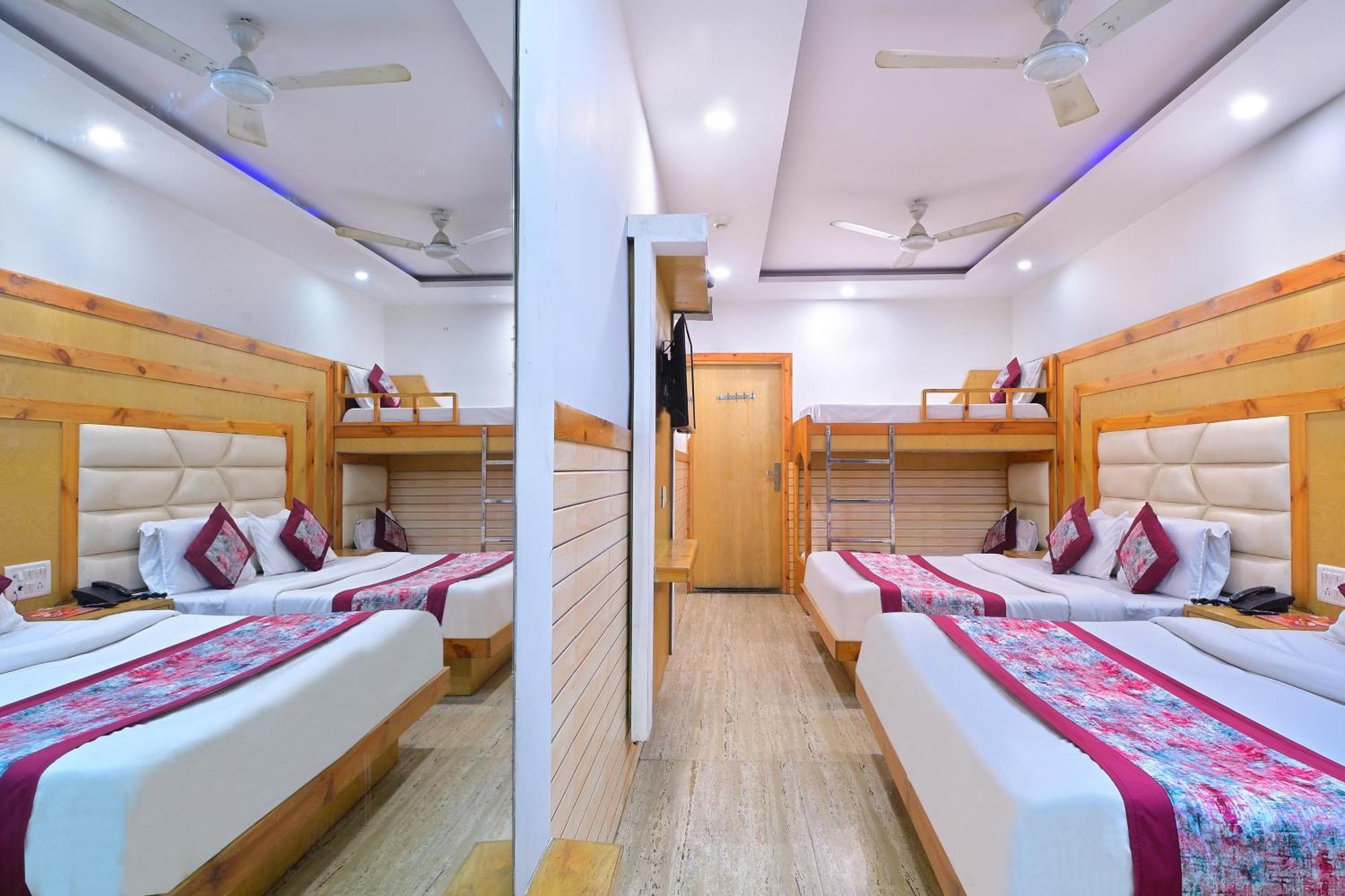 Hotel Glow Inn Paharganj-3 Mins Walk From New Delhi Railway Station 외부 사진