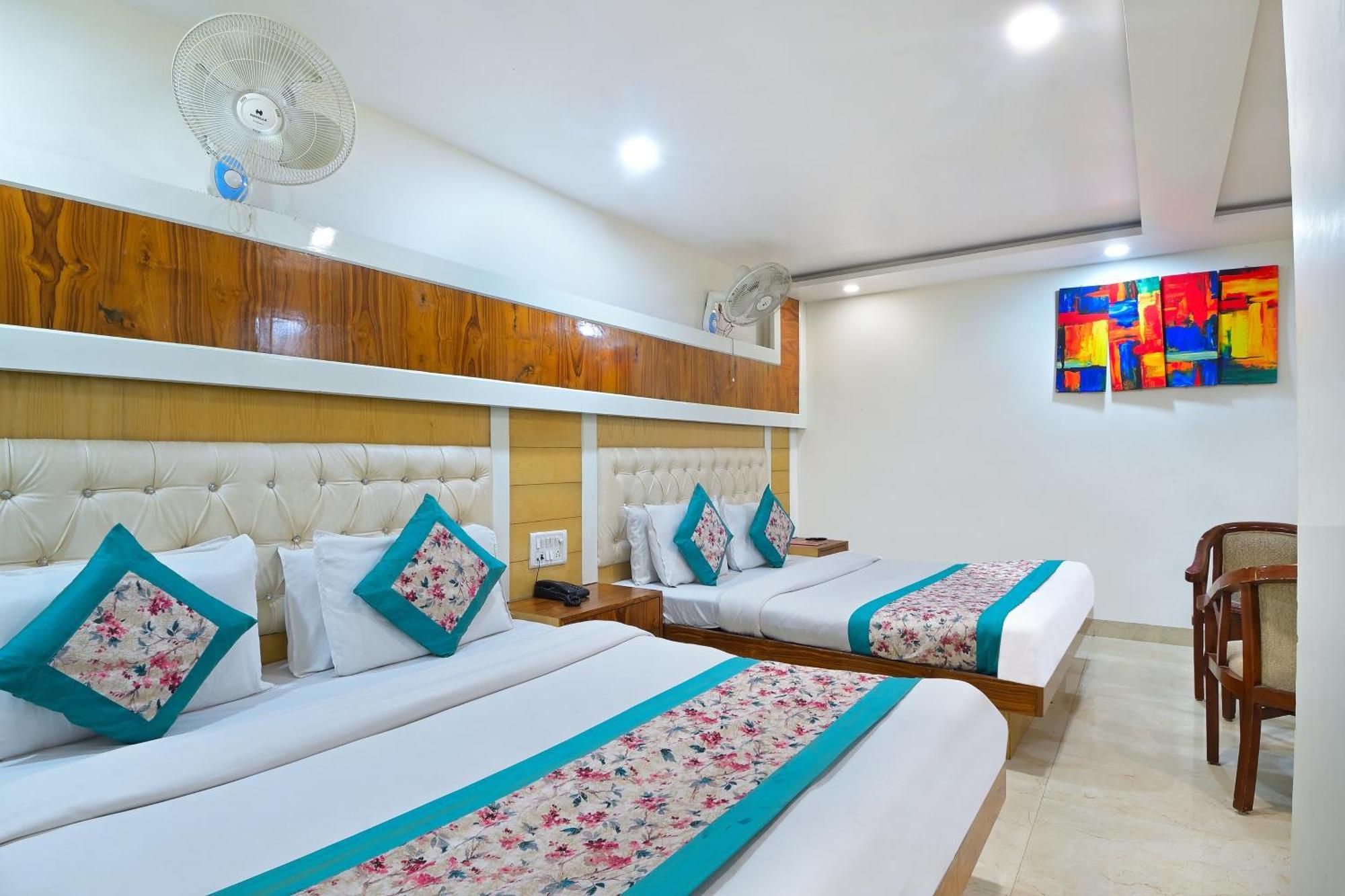 Hotel Glow Inn Paharganj-3 Mins Walk From New Delhi Railway Station 외부 사진