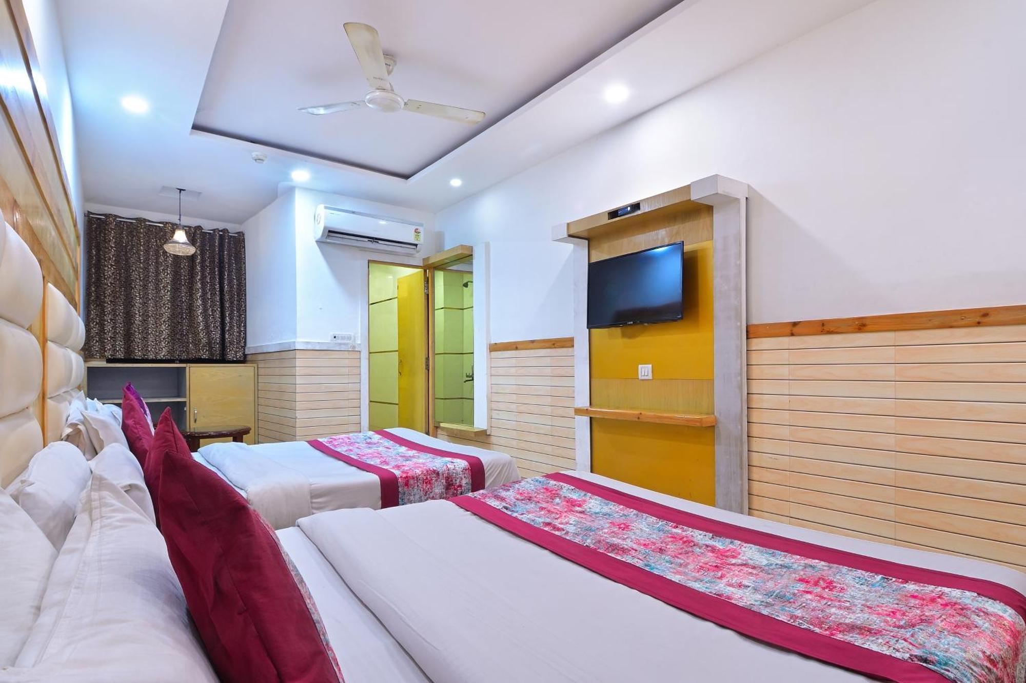 Hotel Glow Inn Paharganj-3 Mins Walk From New Delhi Railway Station 외부 사진