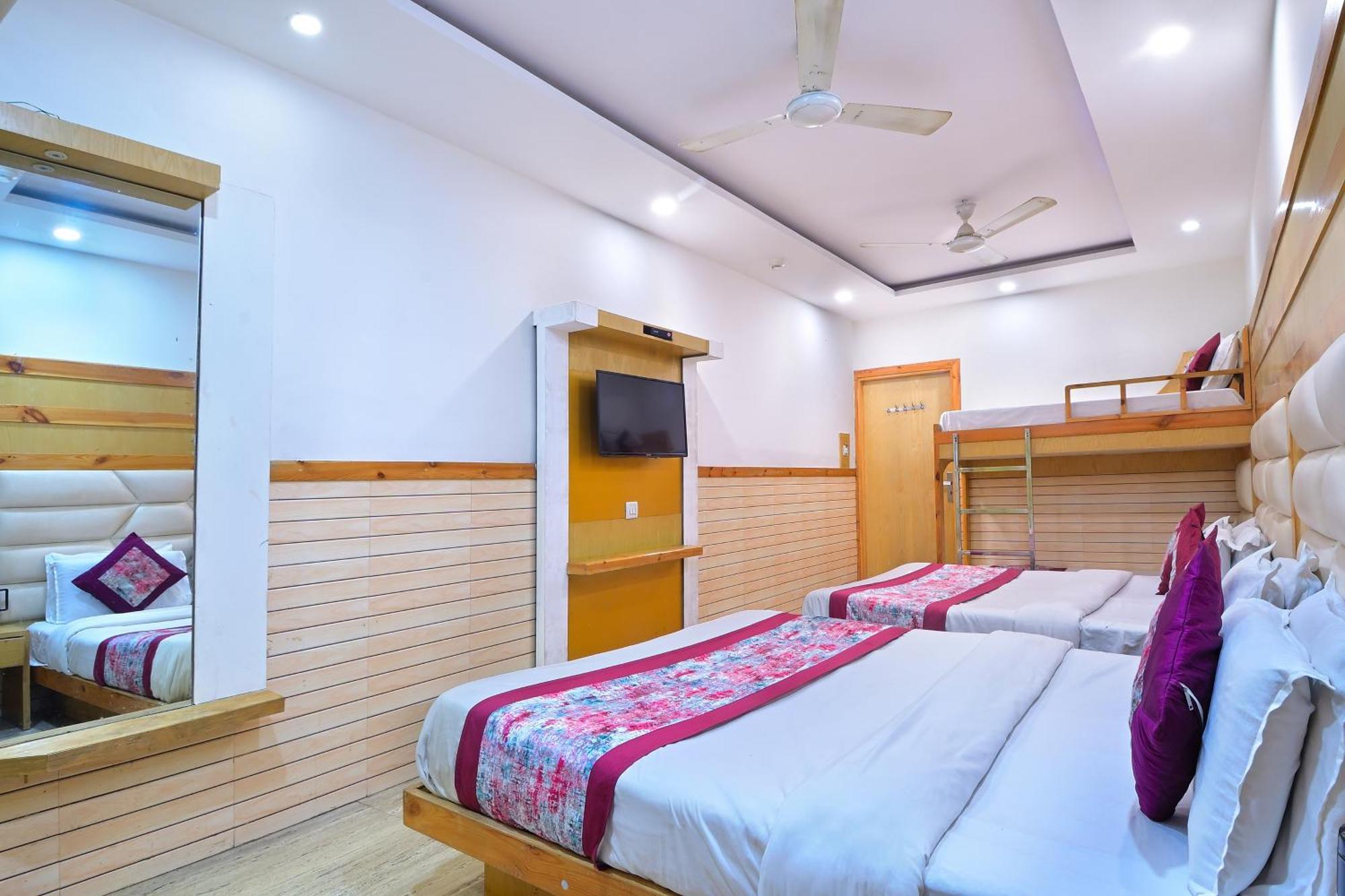 Hotel Glow Inn Paharganj-3 Mins Walk From New Delhi Railway Station 외부 사진